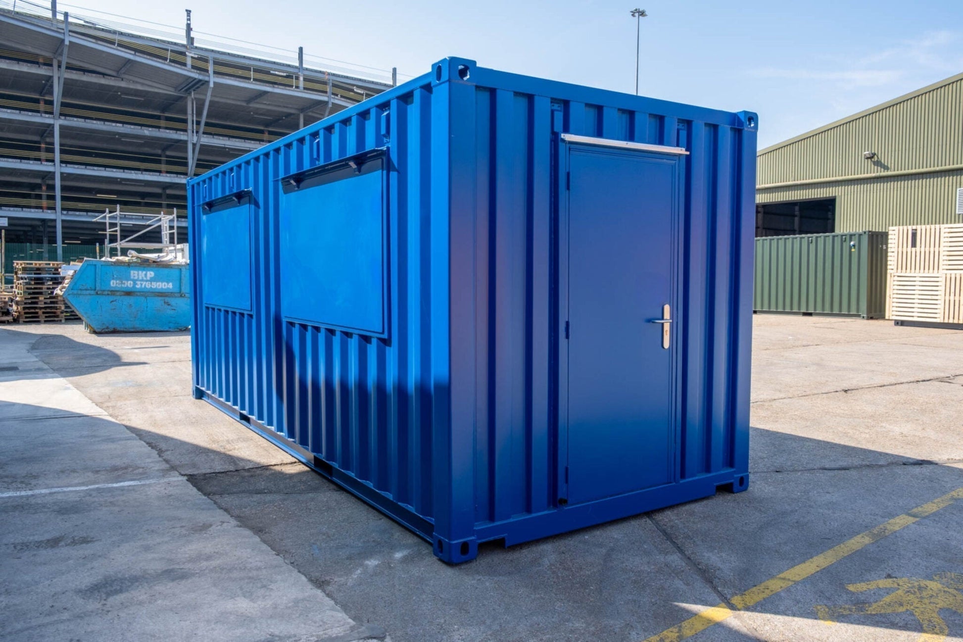 20-voet zeecontainer met dubbel serviceluik