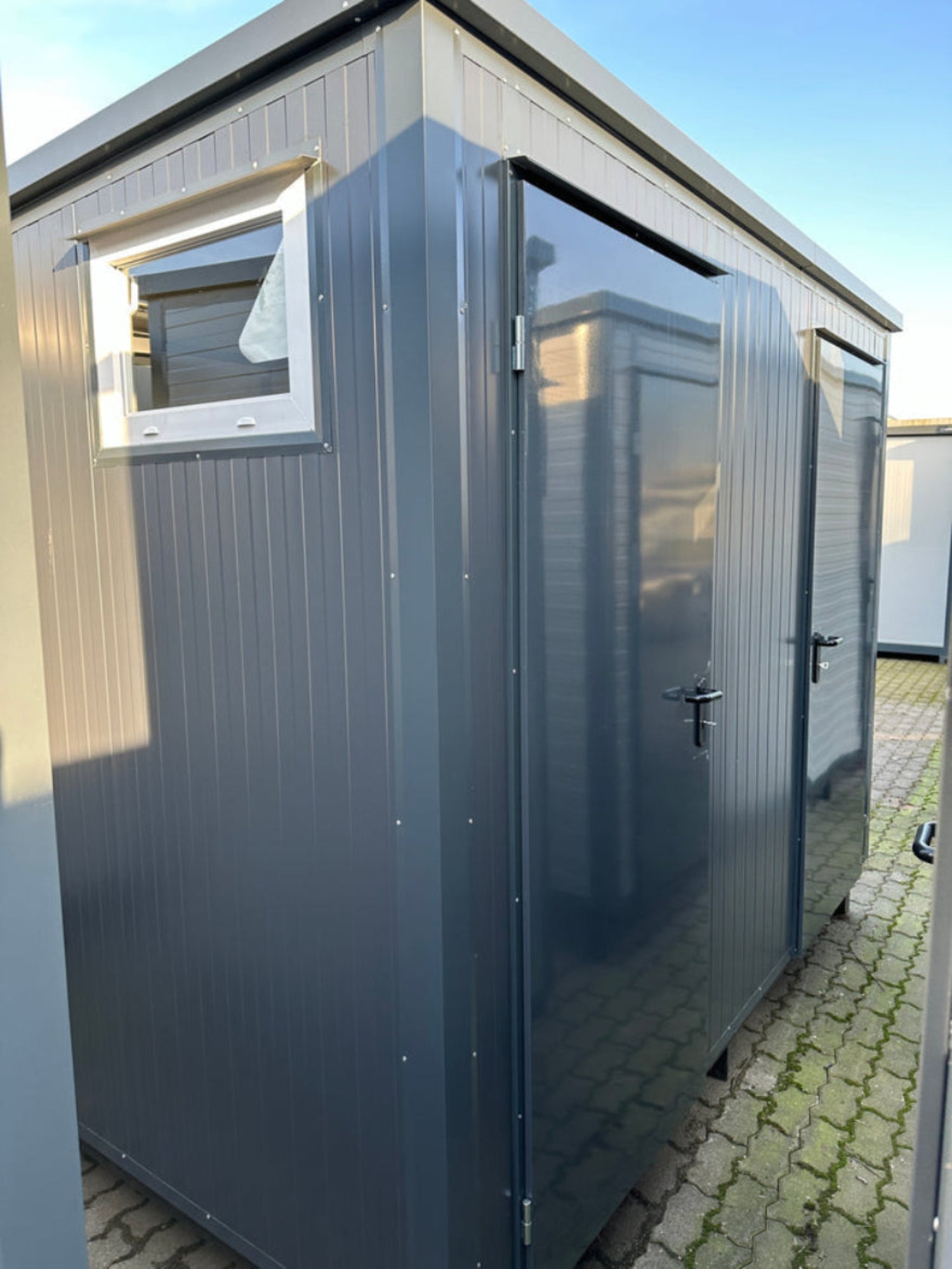 Dubbele sanitaire container 3,00 x 2,00 m