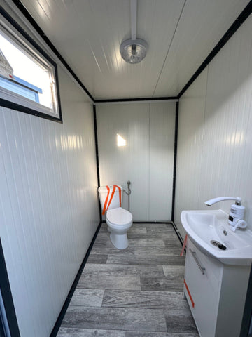 Dubbele sanitaire container 3,00 x 2,00 m