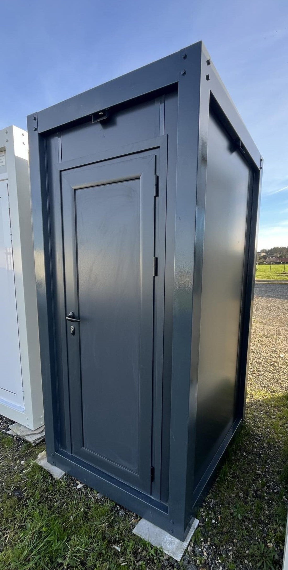 Eenvoudige sanitaire module voor het toilet met wastafel voor obra